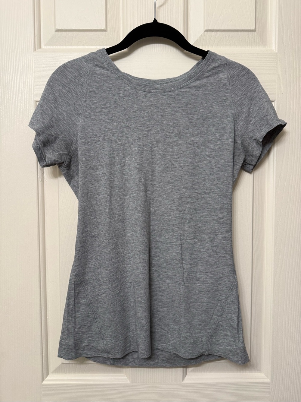 lululemon athletica Heather Gray Short Sleeve Tee